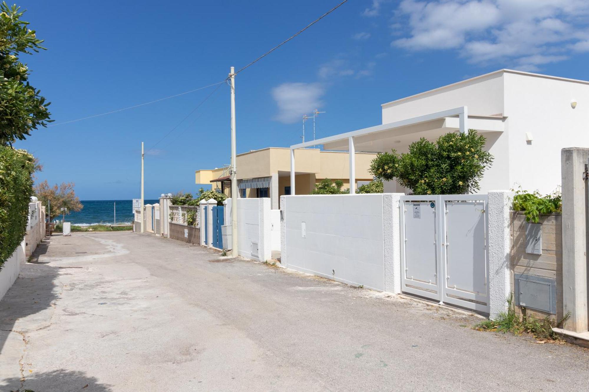 Rossella House Apartment Mola di Bari Exterior photo